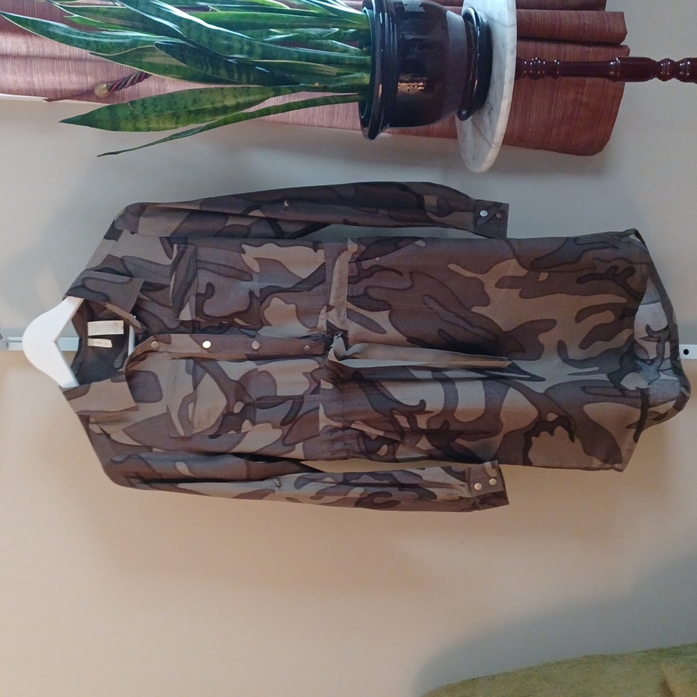 WOMEN'S DRESS CAMO PATTERN SMALL